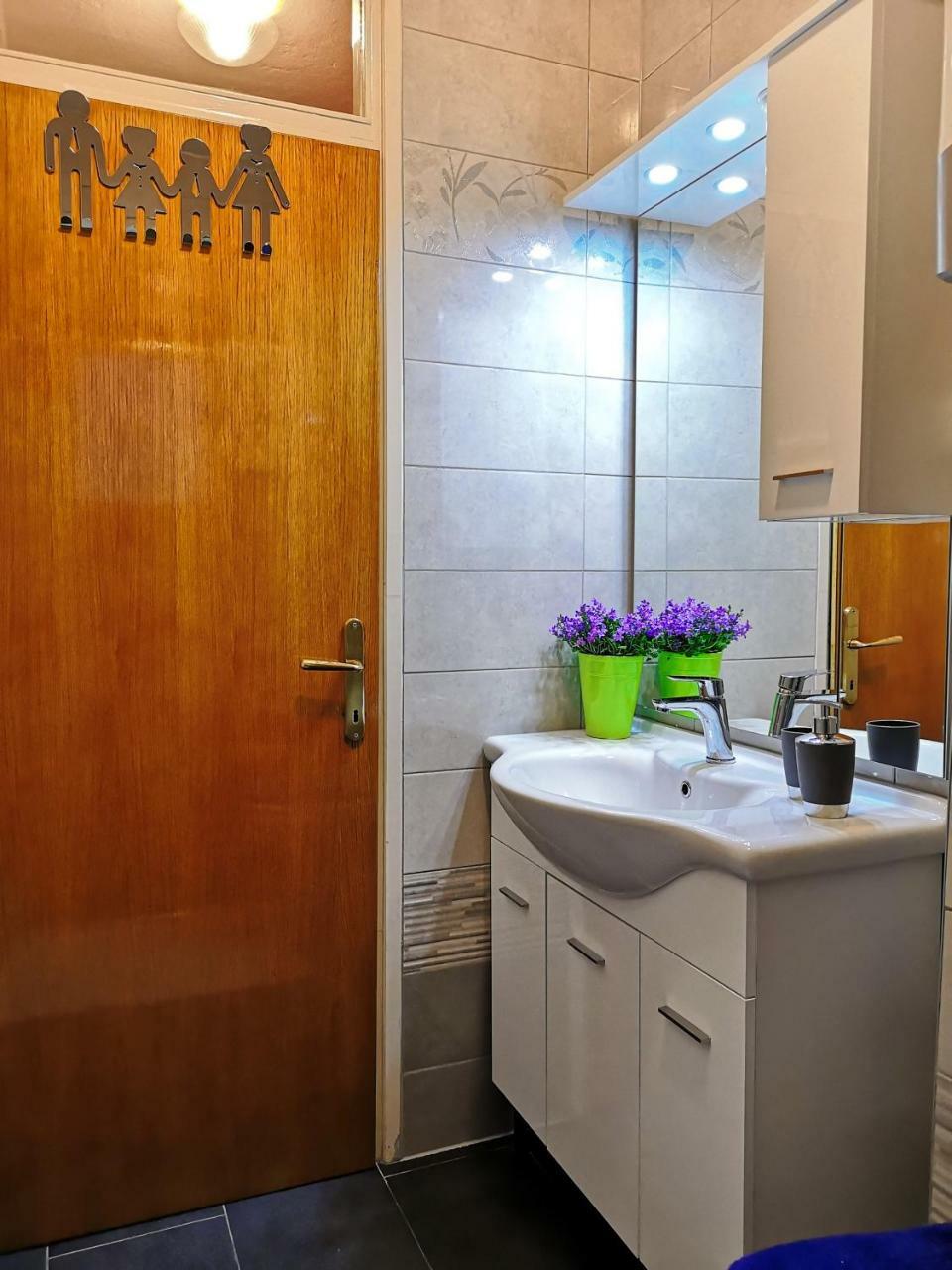 Apartman Ladybird Pula Exterior photo